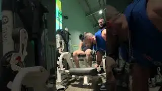 Bikini girl does brutal leg workout 