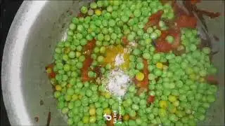 How To Cook Fresh Green Pea Stew-African Pea Soup Ugandan Food
