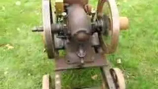 IHC M Gas engine 1.5 hp