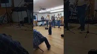 She's a dancing machine! Go Molly! #flatfooting #dancing #bluegrass