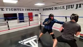 Спарринг по боксу в СК Theagene. Тренер против ученика. Boxe &agrave; Nice.