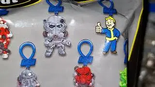 UNBOXING A FALLOUT 76 BACKPACK HANGER BLINDBAG (POWER ARMOUR SUIT) 