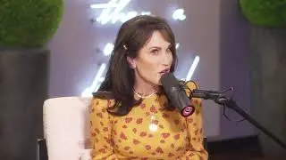 A psychic predicts WHAT about Jennifer Meyer's future?!