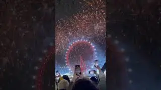London New Year&rsquo;s Fireworks 2025 | London Eye Fireworks 2025 | Happy New Year #Shorts