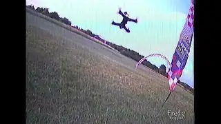 FPV drone racing fast-track, 3 gates 1 flag. Bumblebee V2