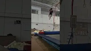 перекрутил #flip #trampoline #tricking #2025 #gymnasters #gymnastice #gymnastick