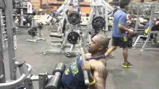 High Volume Lat pull downs in Trinidad