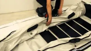 Der Aufbau eines Bengar Schlauchbootes, der Serie Lotus