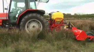 Blaney Agri tractor weed wiper Ground drive