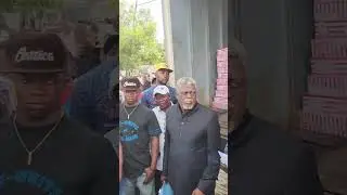 c' est vrai une r&eacute;alit&eacute;,la distribution des nourritures pour la festivit&eacute; ,sg kabuya; cons TEZO