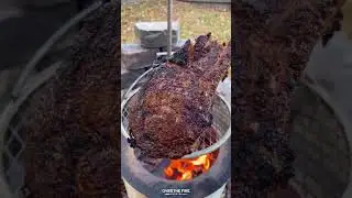 Рецепт стейка &laquo;Томагавк&raquo; с лобстером в чесночном масле | Over The Fire Cooking от Дерека Вулфа