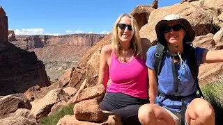 Syncline Loop Trail in Canyonlands National Park! One of the Big 5 in Utah!
