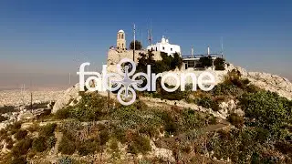 &Omicron; &Lambda;&upsilon;&kappa;&alpha;&beta;&eta;&tau;&tau;ό&sigmaf; &alpha;&pi;ό &psi;&eta;&lambda;ά - Mount Lycabettus - Athens, Greece  drone video