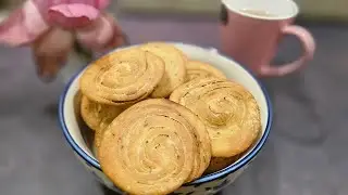 Crispy Masala Layered Mathri | Verki Puri | Tea-Time Snack