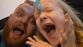 Hailies going to be sick playing with OOZEY GOOZEY vending machine