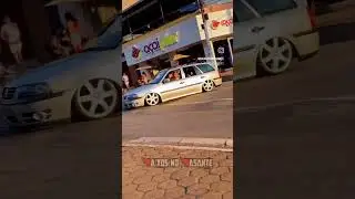 Parati socada no ch&atilde;o