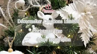 Embrace the magical winter vibe with an all-white Christmas tree! / White Christmas tree decor idea
