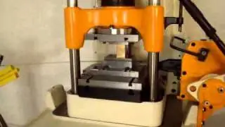narrow blades punching 8 mm teeth-3 teeth per inch.flv