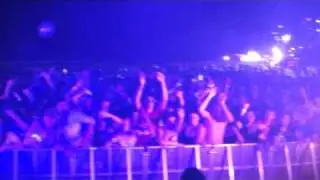 Andy B @ Schoolies 08 Beach Party - The Best Thing