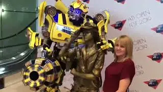 Трансформер Бамблбі на автомобільній конференції Ad open fest 2019