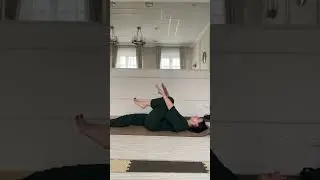Эти упражнения помогут забыть о боли в пояснице навсегда #шиацу #йогадляздоровья #больвпояснице 