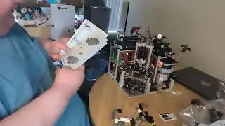 Ройс собирает набор Lego Arkham Asylum, часть 20: Aftermath, часть 1