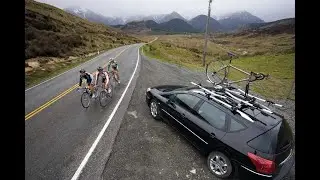 Thule OutRide Roof Top Bike Rack 561 Demonstration
