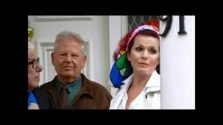 Cleo Rocos unveils Kenny Everett's blue plaque