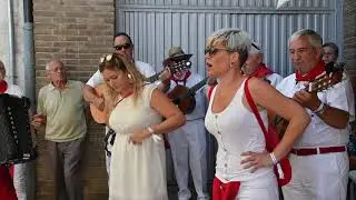 Toda la noche la paso   Hermanas Leire e Itziar Goñi Marín