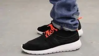 Nike Rosherun Dynamic Flywire On-feet Video at Exclucity