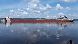 ARTHUR M ANDERSON Approaching C Reiss Terminal
