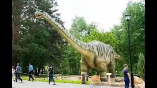 Jurassic Park Huge Animatronic Dinosaur Seismosaurus