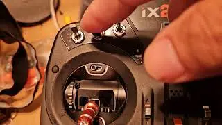 Flap servo humming