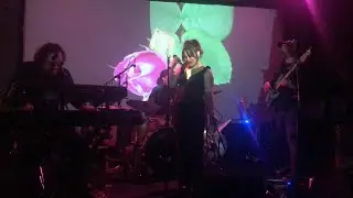 &ldquo;Junk Bond Trader&rdquo; - Rose Parade Elliott Smith Cover Band
