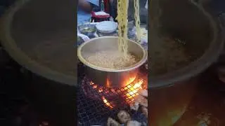양은냄비 연탄불🔥냄비라면먹방 한국 음식 매운불라면 Yang Eun Pot Korea's representative food briquette grilled ramen noodle