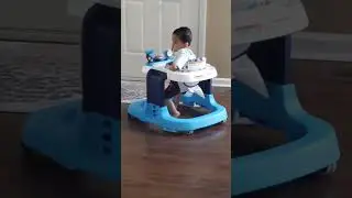 Cute baby Running in the walker Funny Baby videos #babyshorts #babyvideos #funnybaby lakadi ki kathi