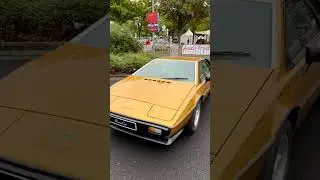 Lotus Esprit S2