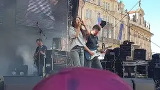 MATTONI KOKTEJL FESTIVAL 2019 - Staroměstské náměstí v Praze / Katarína Knechtová / Slnečná Balada