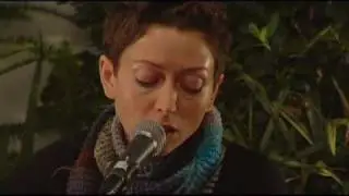 SIMONE WHITE 