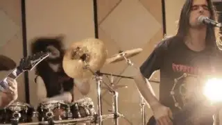 Cranial Crusher - Necr&oacute;pole (Official video)