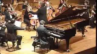 Mozart Piano Concerto No.21 Kv 467 (3/4) (II MOV) - Roberto Paruzzo, piano / David Angus, conductor