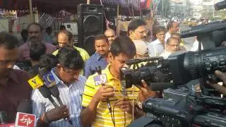 M.L.A GADDE RAM MOHAN & CORPORATER 14 DIVISION GANDHI GIVING SPEECH ON N.T.R'S VARDANTHI DAY