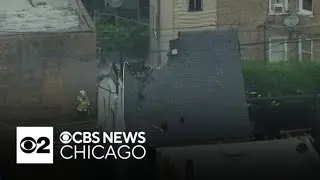 Fire destroys coach house on Chicago's West Side