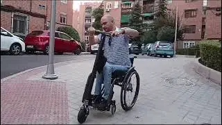 Patinete NINEBOT adaptado a una silla de ruedas