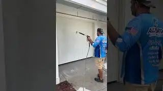 Garage door REFRESH #pressurewashing