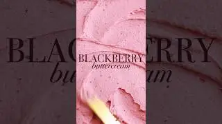 Here&rsquo;s my favorite way to make blackberry buttercream with fresh berries 😍 #buttercream #cakes