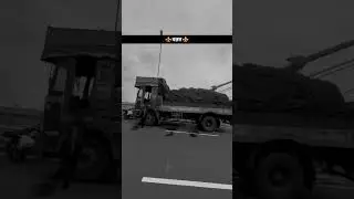😱Truck accident😱🥵. . .  . . . . #scorpio  #tatasierra2025  #attitude  #accident  #accidentnews #baba