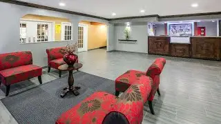 Super 8 By Wyndham Farmers Branch/North Dallas | Dallas (TX), United States | Hotel Review 🌟