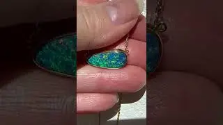 Brilliant Australian opal pendant 9k Gold. Excellent quality Australian opal. For sale US$1,380