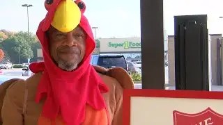 WebXtra: Salvation Army bell ringer hopes to break $1,600 holiday donation goal